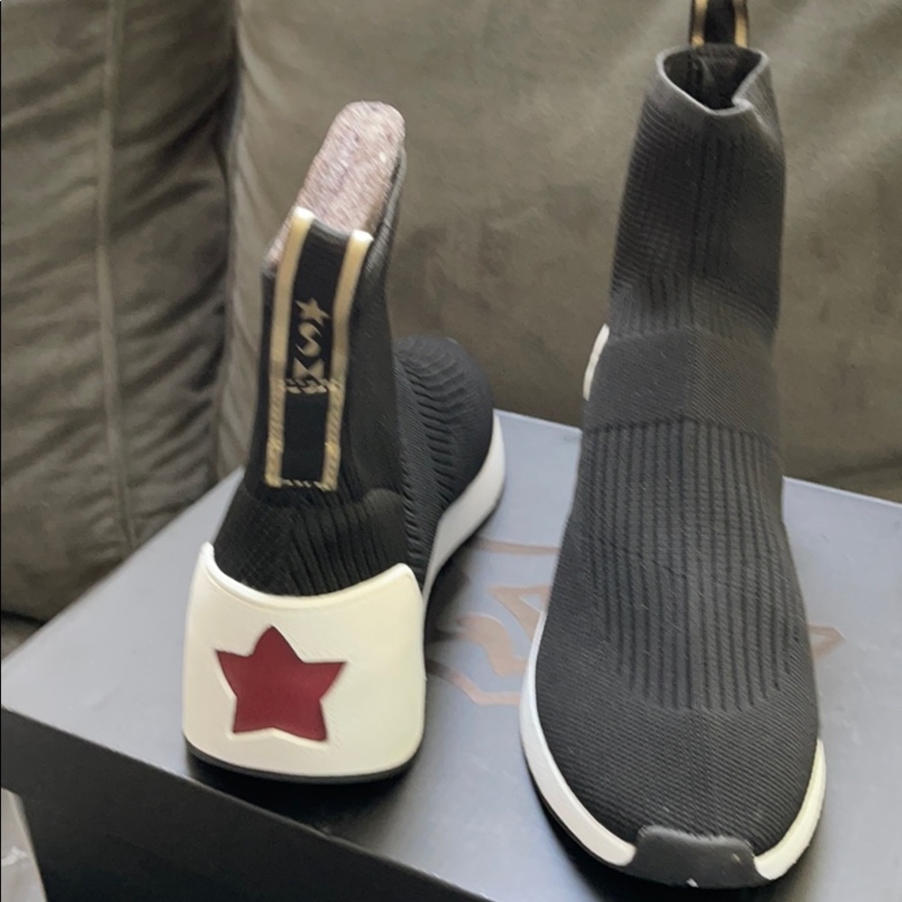 NWT Ash sneaker sock pull ons